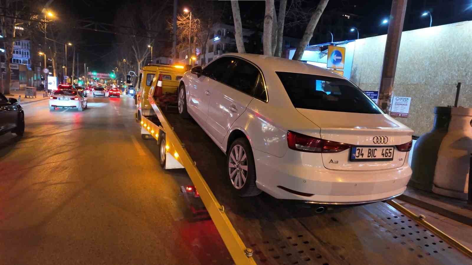 Kadıköy Sahil Yolunda Makas Atan Sürücüye Ağır Ceza: 90 Bin Lira!