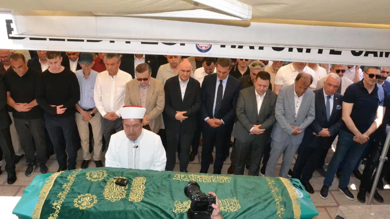Özgür Özel’in Acı Günü: Manisa’da Son Görev