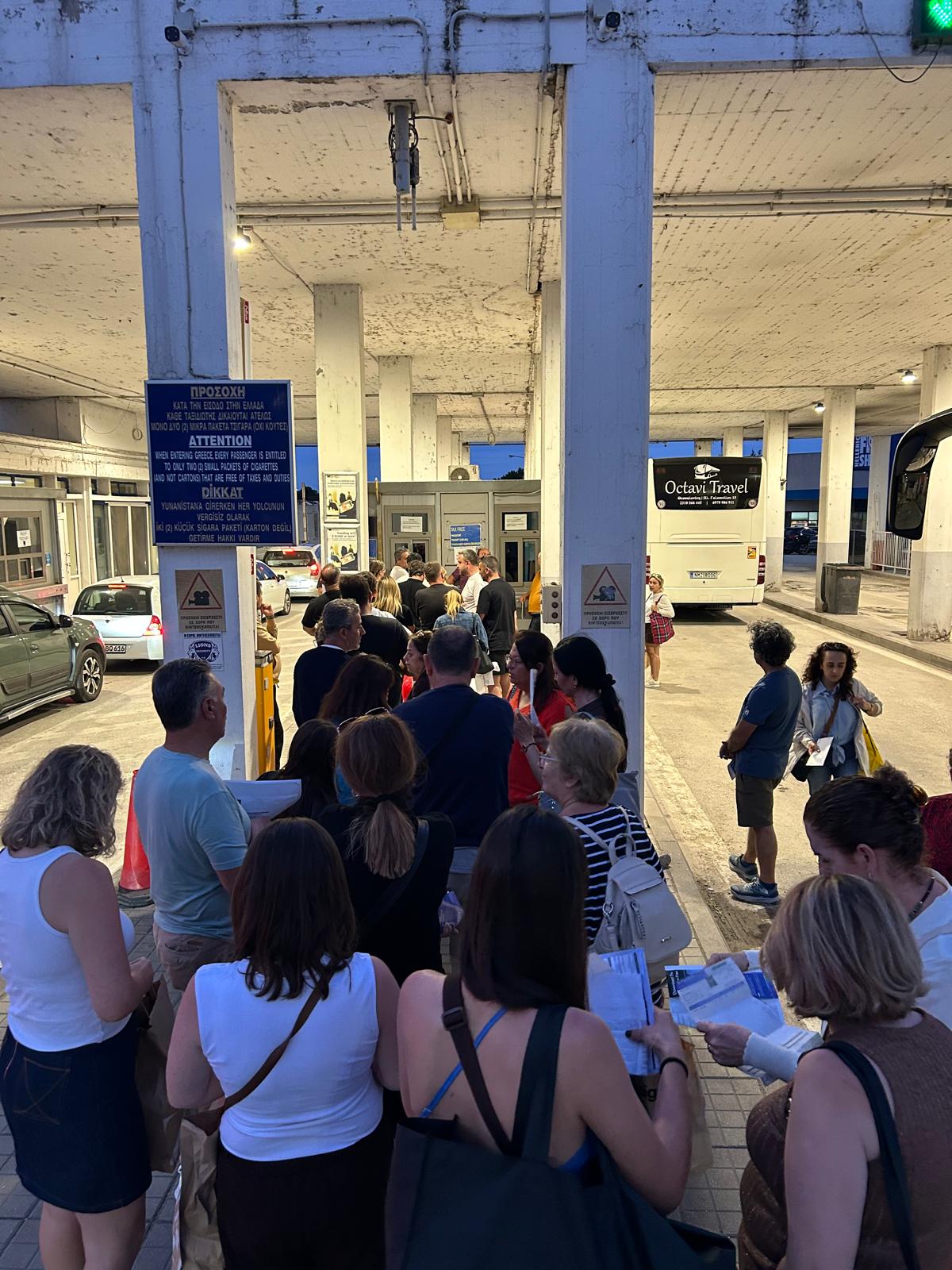 İpsala Sınır Kapısında Tax Free Çilesi