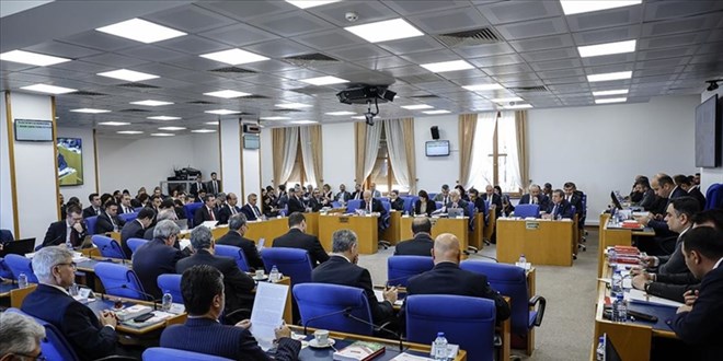 Komisyonda Kabul Edildi: En Düşük Emekli Aylığı 23 Bin 552 TL’ye Yükseliyor