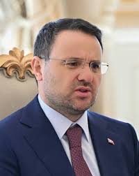 İMAMOĞLU’NUN ÜÇ DURUŞMASI AYNI GÜNE DENK GELDİ: AP RAPORTÖRÜ TEPKİ GÖSTERDİ, BAKAN GÜRLEK’TEN SERT YANIT