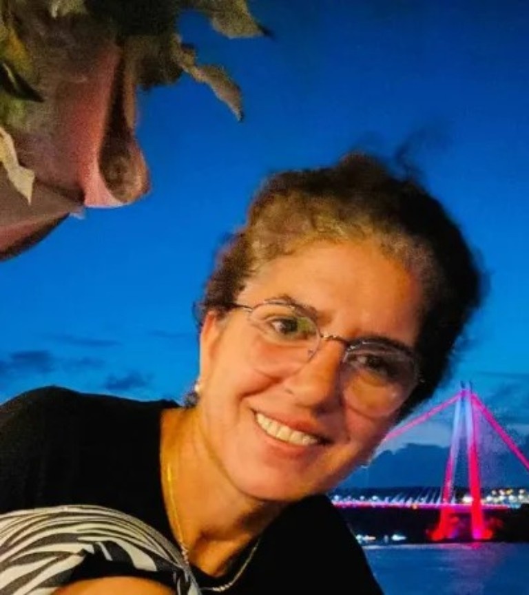 ABLA-KARDEŞ” DEDİĞİ KADINI ALTINLARI İÇİN ÖLDÜRDÜ