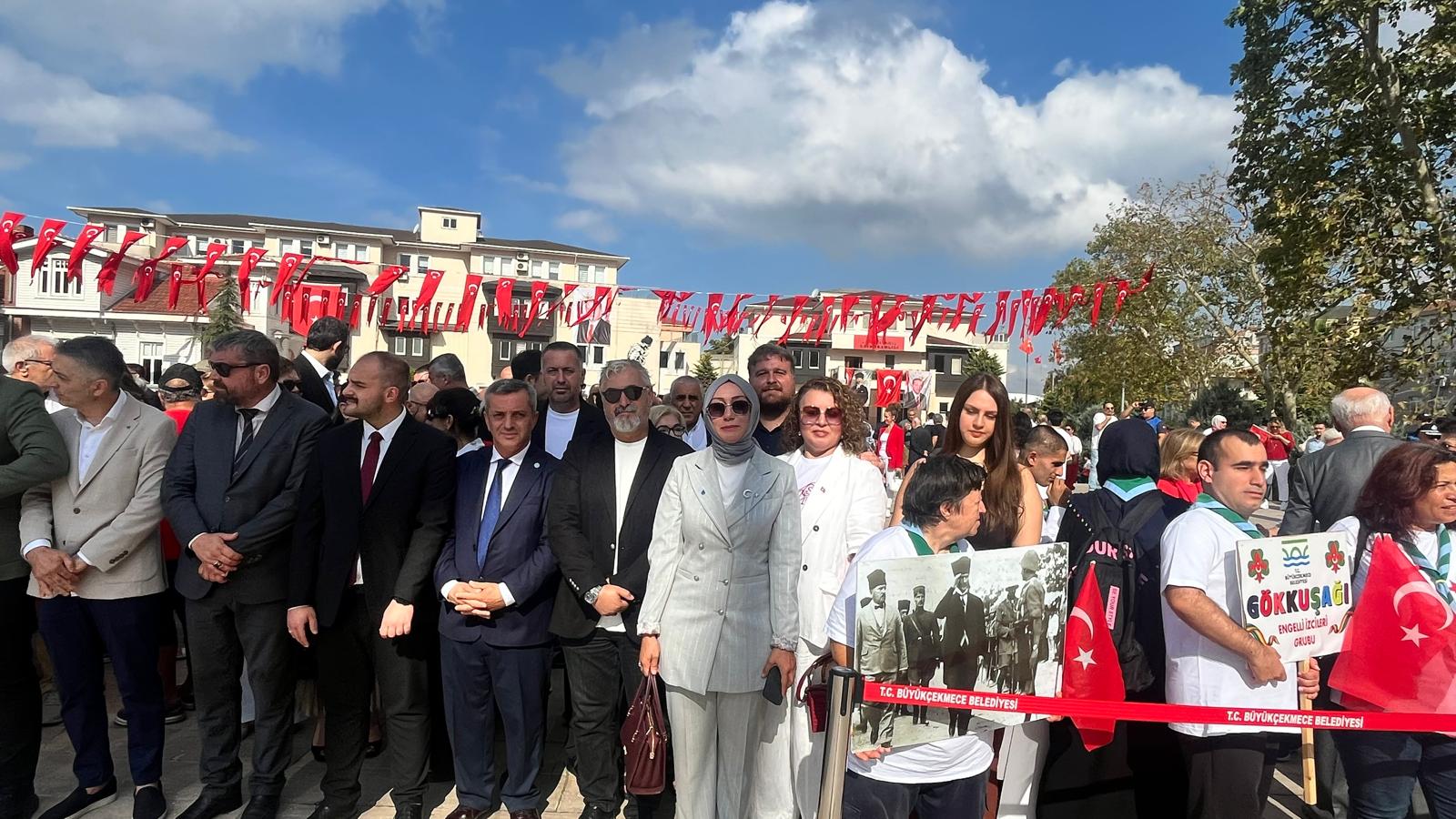 Büyükçekmece’de Zafer Bayramı törenlerle kutlandı