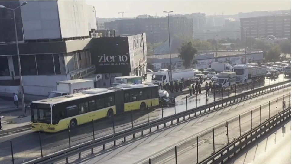 D-100 Karayolu’nda Sabah Saatlerinde Kaza: Trafik Uzun Süre Aksadı