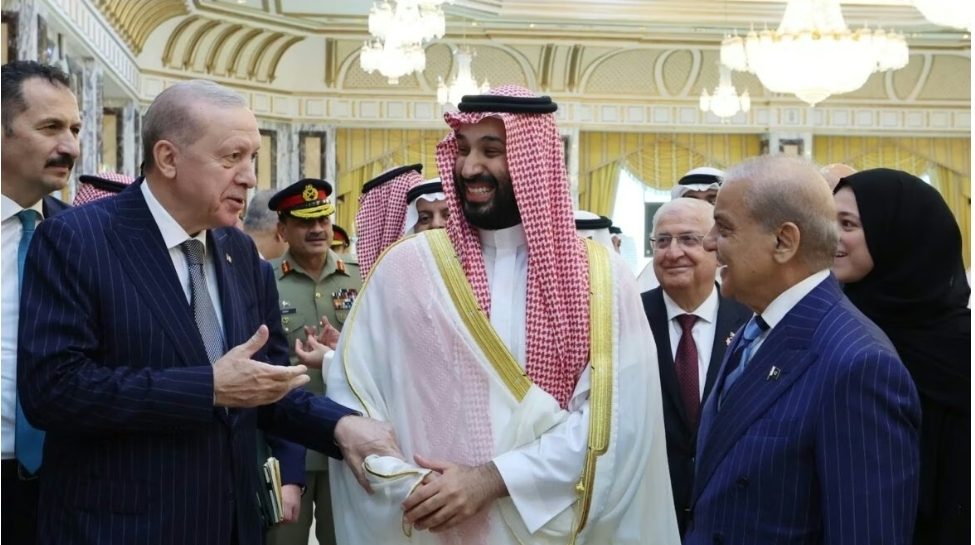 MEKKE’DE TARİHİ İMZA: TÜRKİYE, SUUDİ ARABİSTAN VE PAKİSTAN’DAN ORTAK SAVUNMA ANLAŞMASI