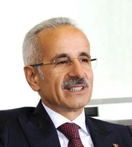 URALOĞLU: TÜRK DONANMASININ MAVİ VATAN’DAKİ CAYDIRICILIĞI DÜNYADA YANKI UYANDIRIYOR