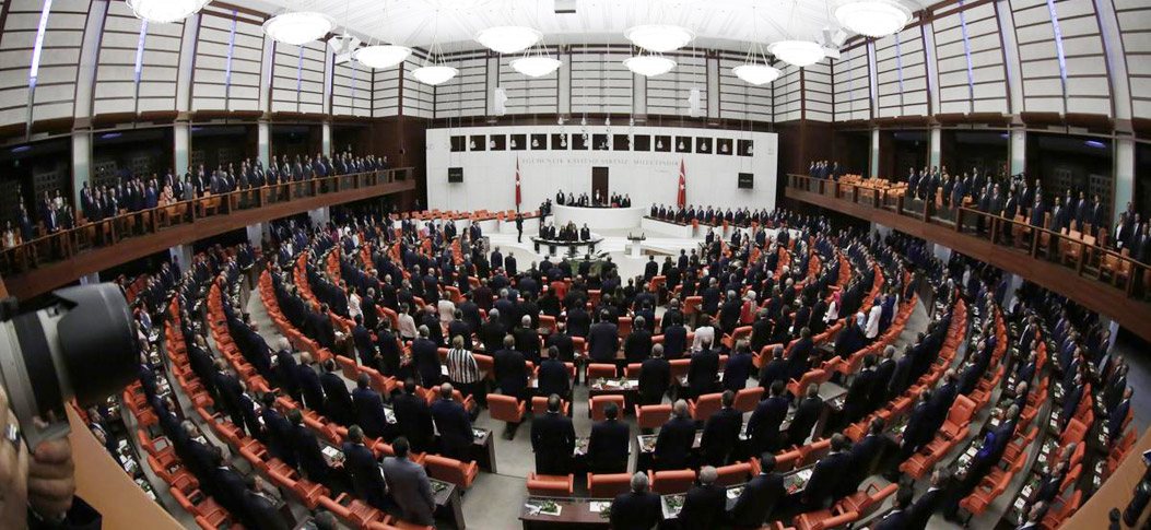 AK PARTİ’NİN “ÇERÇEVE YASA” TOPLANTISI SONA ERDİ