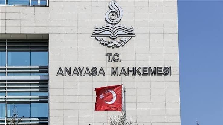AYM’den YENİ Parti’ye isim itirazında 1 ay savunma süresi