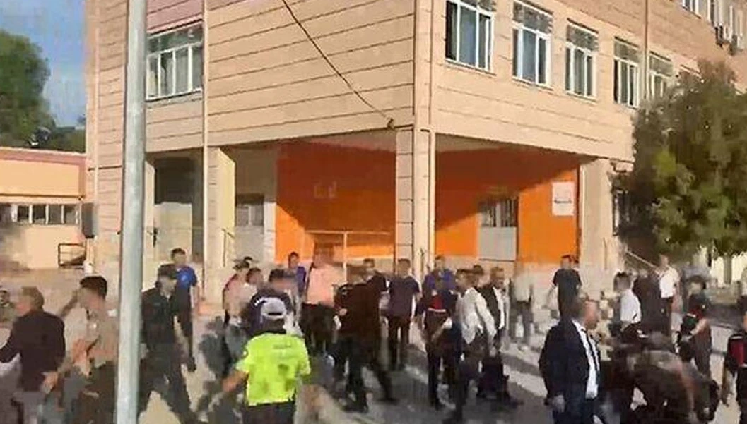 Manisa okul saldırısı: Valilik 8 kişinin etkilendiğini açıkladı