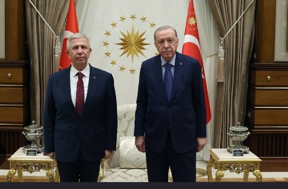 Beştepe’de Sürpriz Görüşme: Erdoğan ile Mansur Yavaş Bir Araya Geldi
