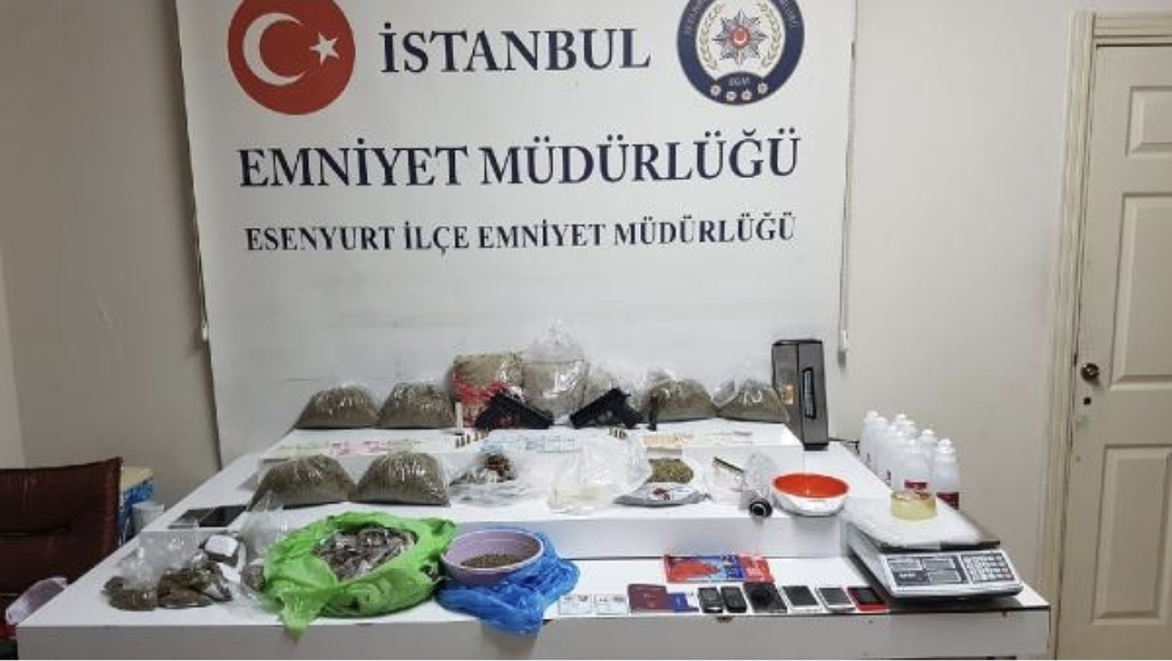 Esenyurt uyuşturucu operasyonu: 72 bin hap ele geçirildi