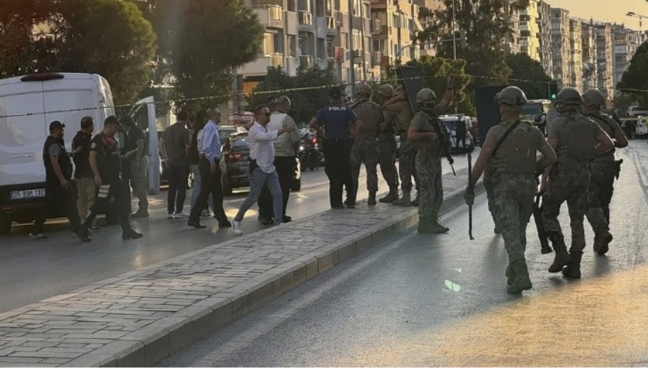 İzmir’de silahlı banka soygunu girişimi: Bir çalışan rehin
