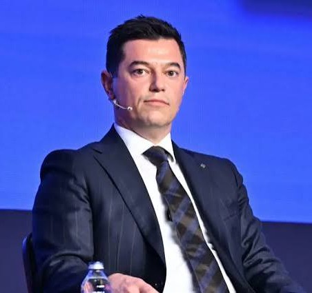 Acar Ünlü belediye başkanlığından değil CHP’den istifa etti