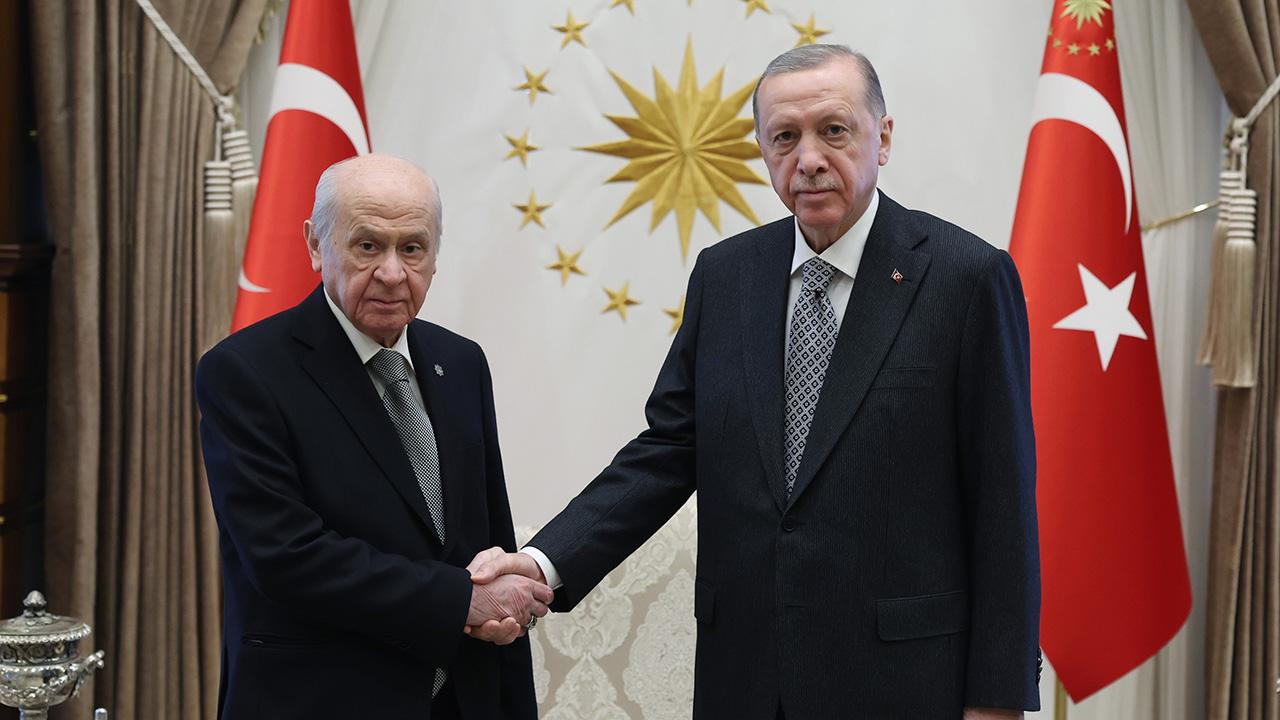 Cumhurbaşkanlığı Hükümet Sistemi revizyonu: MHP freni