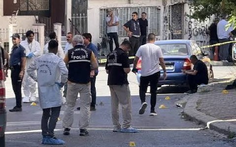 Maltepe’de ev sahibi kiracı kavgası: 2 kişi öldü, avukat ağır yaralandı