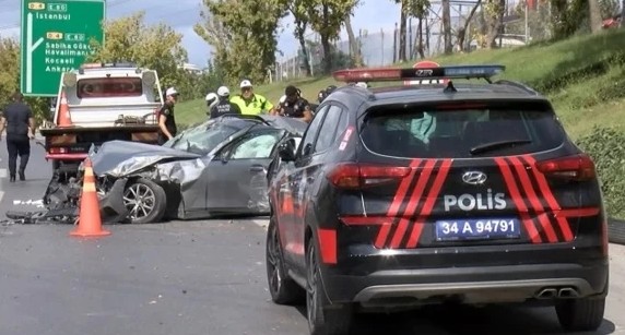 Sancaktepe trafik kazası: Otomobil takla attı, sürücü ağır yaralandı