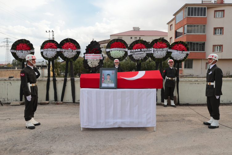 Şehit Ziyar KOPARAN Yüksekova’da son yolculuğuna uğurlandı